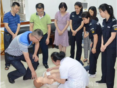 “救”在身边！医护人员到梅江区纪委监委开展医疗急救培训