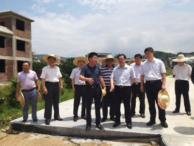 省市场监管局局长麦教猛到大埔开展访贫慰问送温暖活动