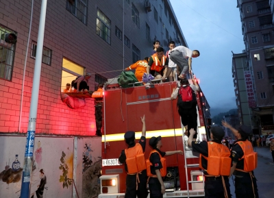 暴雨袭五华！一场千人大转移展开，背后有这些动人故事