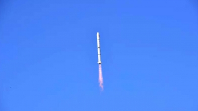 我国首次固体运载火箭海上发射技术试验取得成功