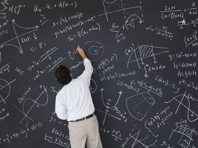 理论丨以身作则，铸魂培根 