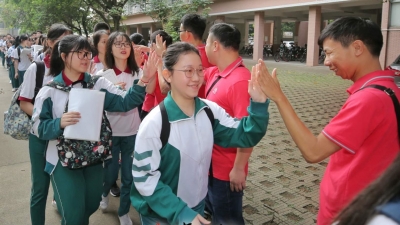 梅州V视丨高考第一天，你赶考，我护考！