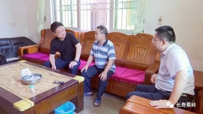 用心用情关爱党员！陈伟明率队开展“七一”慰问活动