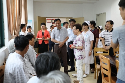 一片冰心托故乡！余捷庆陈梅冰伉俪捐资30万支持梅县卫生事业建设