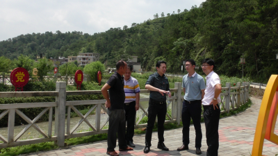 王忠泽到五华潭下镇开展“回乡联村”工作，提了这些要求...