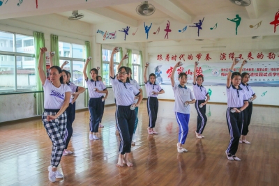 和风细雨润桃李！黄遵宪纪念中学推行遵宪“润育”文化体系