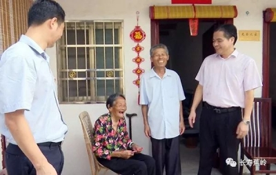 刘彩波开展“七一”慰问活动 为优秀党员、困难党员送去党的温暖