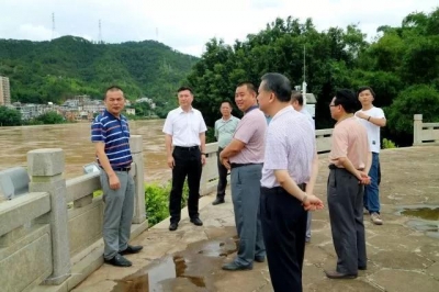 熊锋松检查指导防汛抗灾工作：确保人民群众生命安全