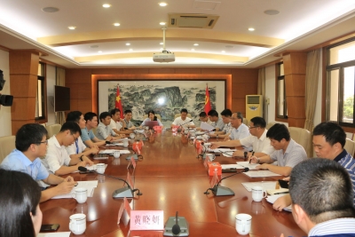 互联网“大咖”齐聚！兴宁举行的这个座谈会信息量很大