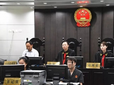 20年后拦路打老师案择期宣判：公诉机关认为应追究刑责