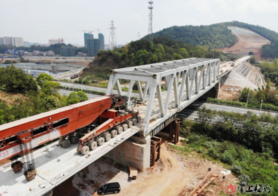 吴泽桐现场督导梅汕高铁建设：抢抓工程进度  打造精品工程