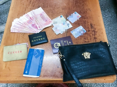 拾金不昧的正确打开方式！兴宁司机：“110吗？我车上多了个钱包”