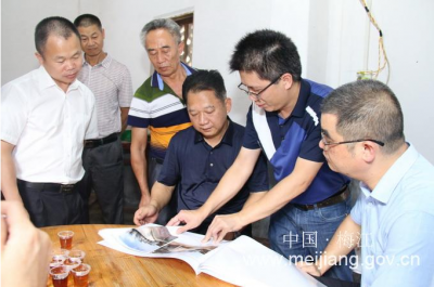 朱国城到金山街道、西阳镇等地调研美丽乡村建设工作