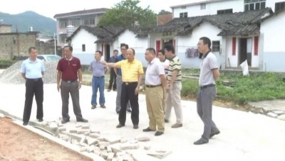 黄建庭到大埔洲瑞镇调研乡镇人大规范化建设工作