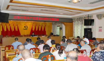 钟秀堂到西阳镇开展“七一”主题党日教育活动