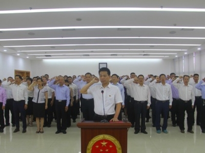 兴宁市政府举行任命国家工作人员宪法宣誓仪式