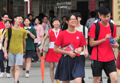 梅江区2019年普通中学入围分数线公布，嘉应中学801分