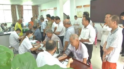 送医送药送健康！大埔开展 “关爱功臣”活动