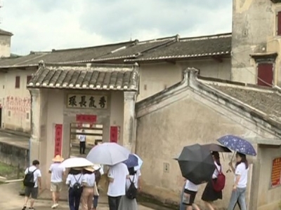 百名研究生梅州行走进五华，感受浓烈的足球氛围