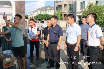 朱国城率队调研垃圾分类工作：积极探索“人工+智能”新型垃圾分类方式