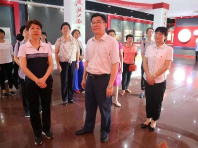市妇联机关党员到大埔县开展主题党日活动