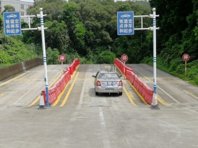 暑期学生考员扎堆梅州驾考，何时能排上号？交警蜀黍说：莫慌！