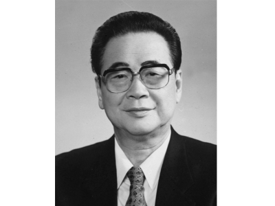 李鹏同志遗体在京火化 习近平等到八宝山革命公墓送别