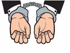 为啥？梅县一男子凌晨出门“捡”东西，结果被民警带走...