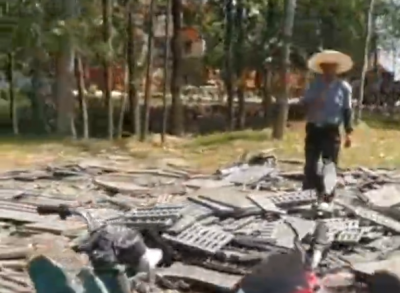 时评丨别让“西瓜和井盖”再成焦点