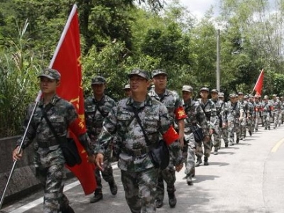 梅江区举行党政领导军事日活动