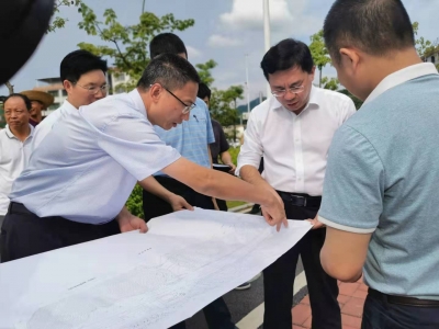 黄文沐带队调研城区环境综合整治工作