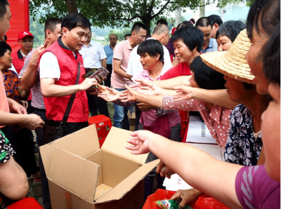 市农业农村局到大埔开展“扶贫济困送温暖”三下乡主题活动