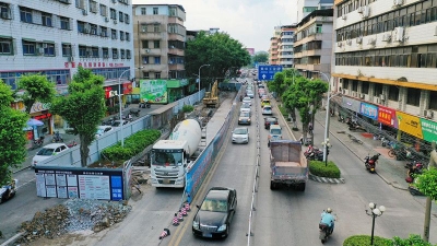 嘉大老校门路口终于要告别“逢雨必涝”了！9月初完成排水箱涵改造