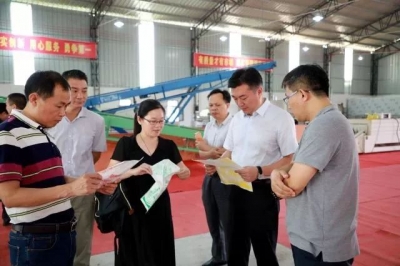 熊锋松调研蜜柚供产销服务平台建设：推动蜜柚产业做大做强做优