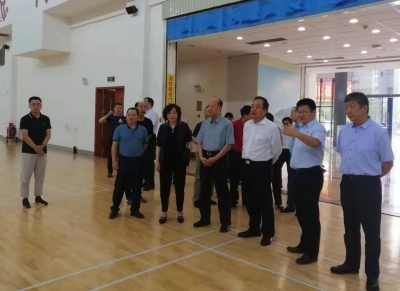 省人大常委会副主任王学成来梅调研