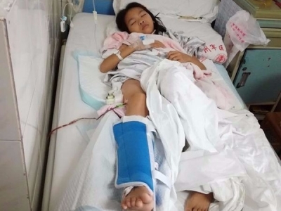 收到爱心款约10万元！本报救助对象邓惠婷入院准备手术