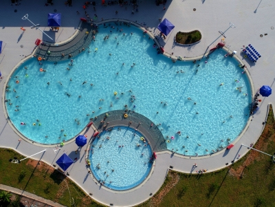 这款泳池深受五华人们喜欢！走，一起开启夏日清凉之旅