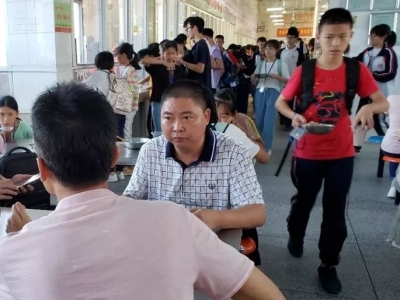 孩子在学校吃啥？“食”不相瞒！五华县水寨中学邀家长亲口尝