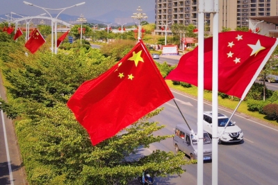 王毅：有5000年文明的中国，威胁吓不倒施压压不垮
