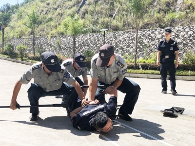 现场“激烈”！大埔公安开展校园安保培训和演练