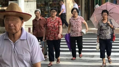 行人过马路就可以忽视红绿灯？蕉岭交警：安排曝光