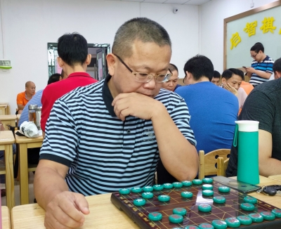 乐在“棋”中！梅江区高手“棋”聚对弈楚河汉界