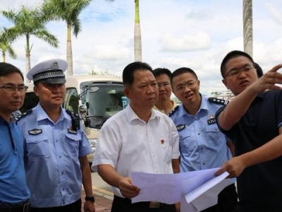 朱国城率队调研城区交通管理工作