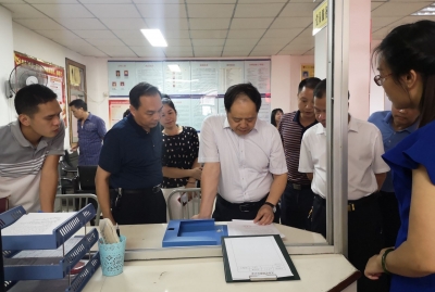 闫景军到梅江区金山街道调研督导创文工作和宣讲习近平新时代中国特色社会主义思想