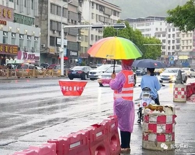 创文行动不停歇！志愿者“无休”疏导蕉岭交通传递文明