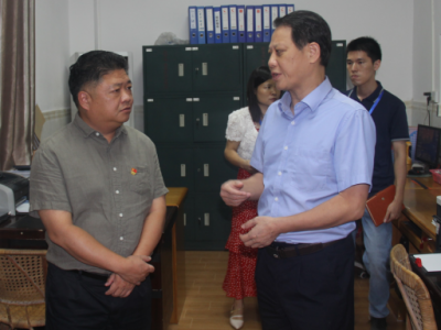省司法厅副厅长饶伟平到五华县调研
