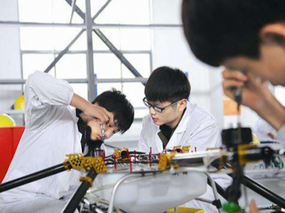 广东优化中职学校布局结构，两年后将减少百所学校 