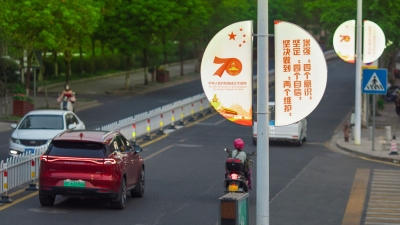 梅州日报在梅城街头都藏了节日“小礼物”！路过的你发现了吗？