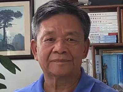 何锦胜先生作品专辑（南方日报、梅州日报发表）