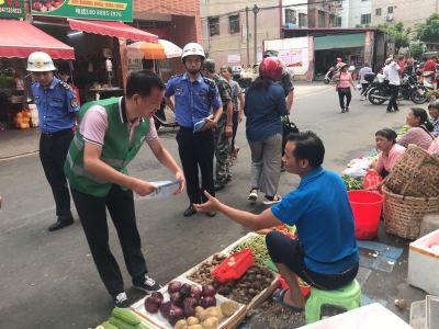 严格执法中要带着感情执法！访“冷”“热”交融执法的城管人——卢敏军 